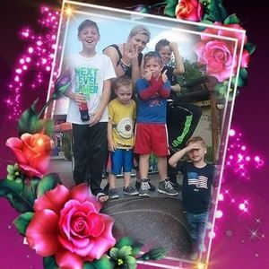 Meet your Posher, Crystal